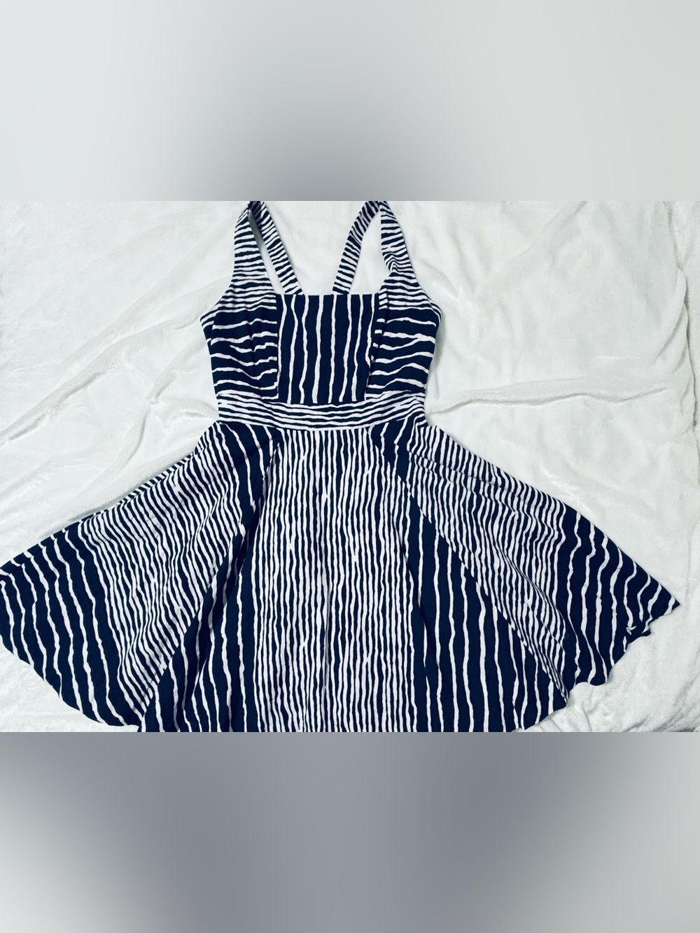 Navy and white striped Fit N Flare dress with full skirt and pockets EUC